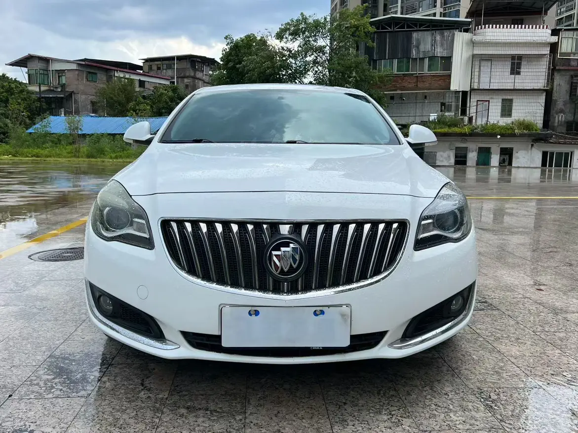 Buick Majesty  из Китая