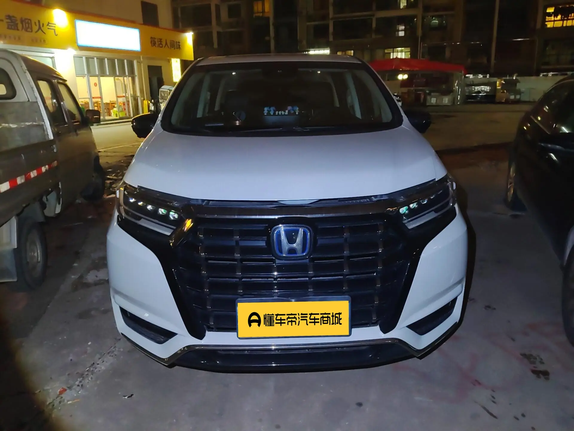Honda Elysion (Alison)  из Китая