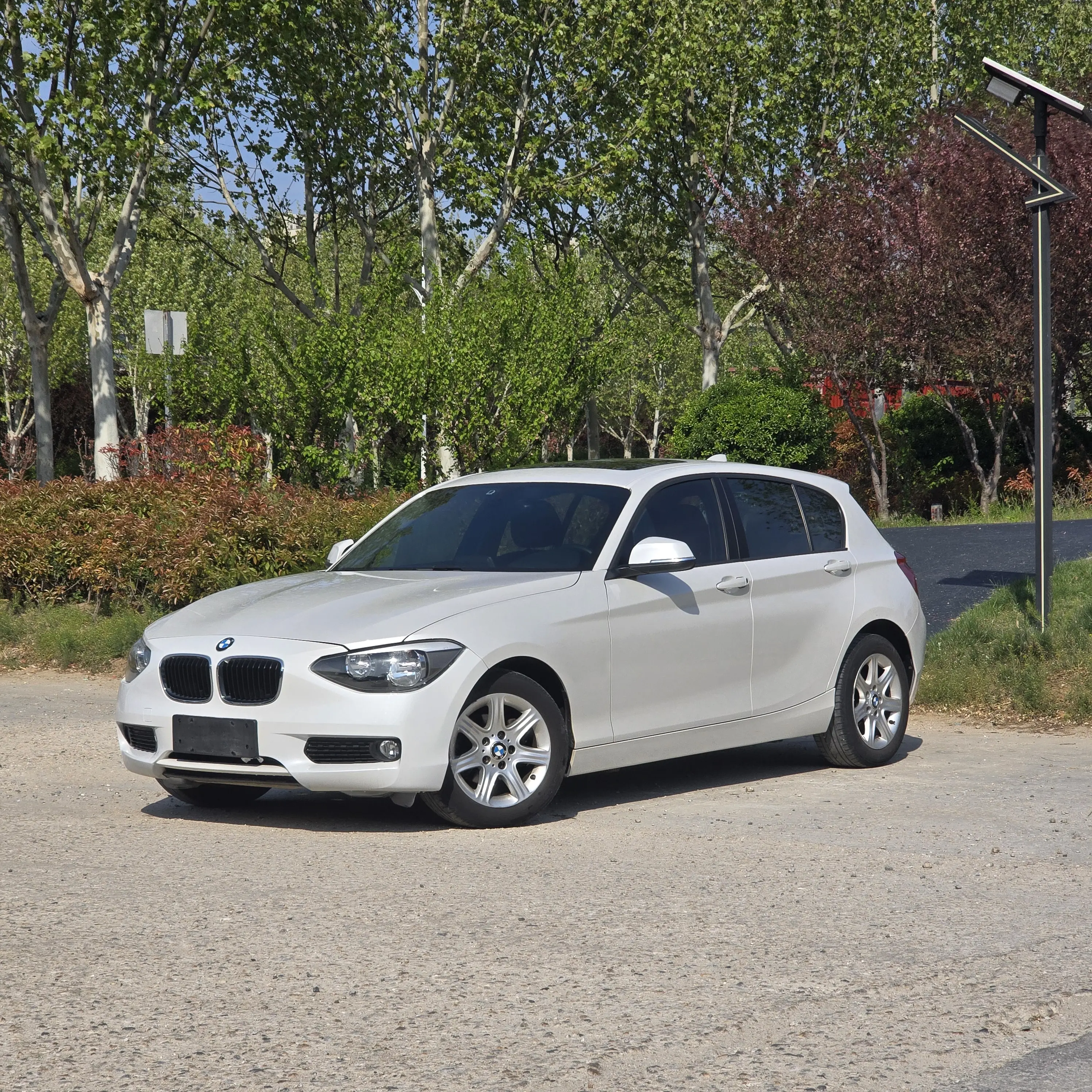 BMW 1 Series  из Китая