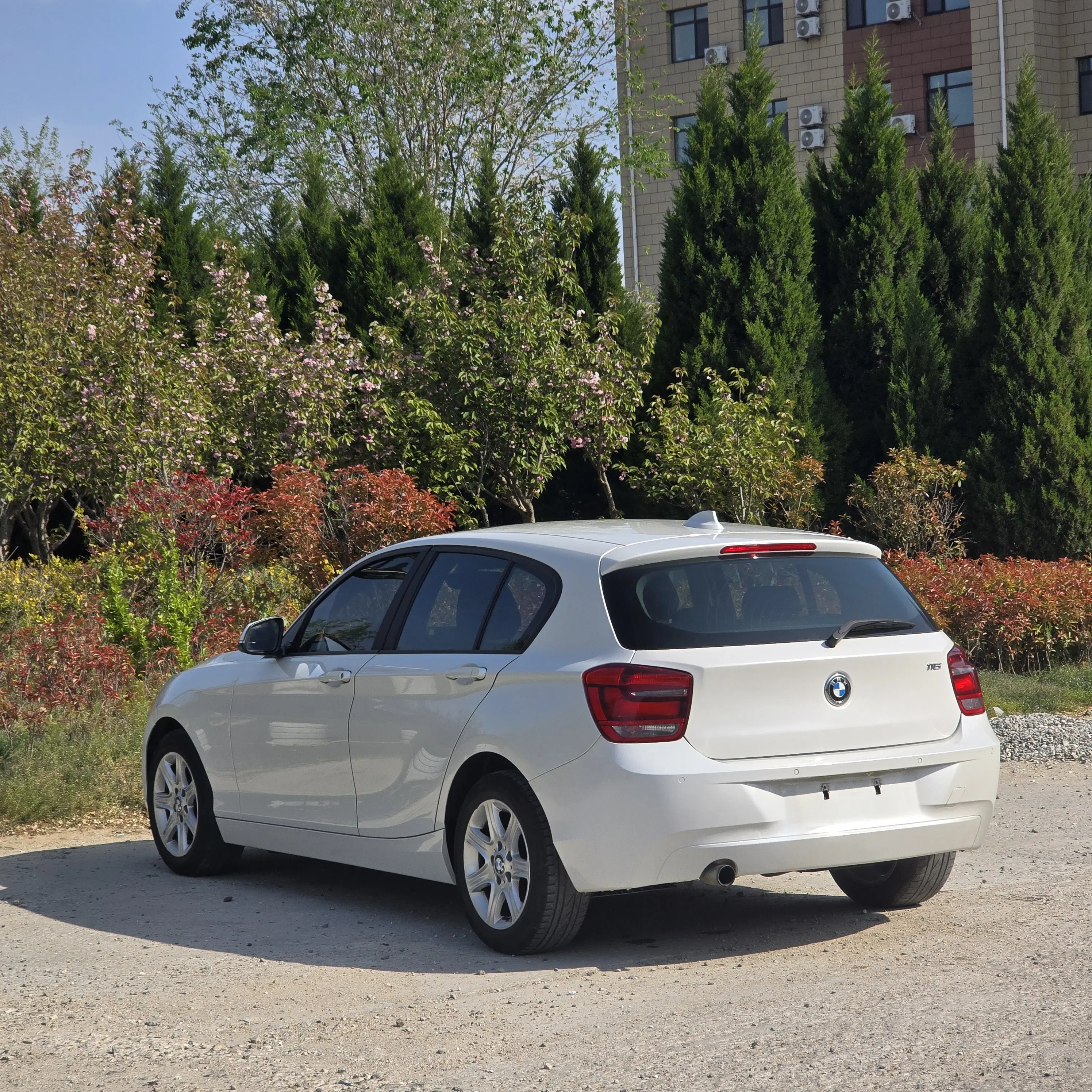 BMW 1 Series  из Китая