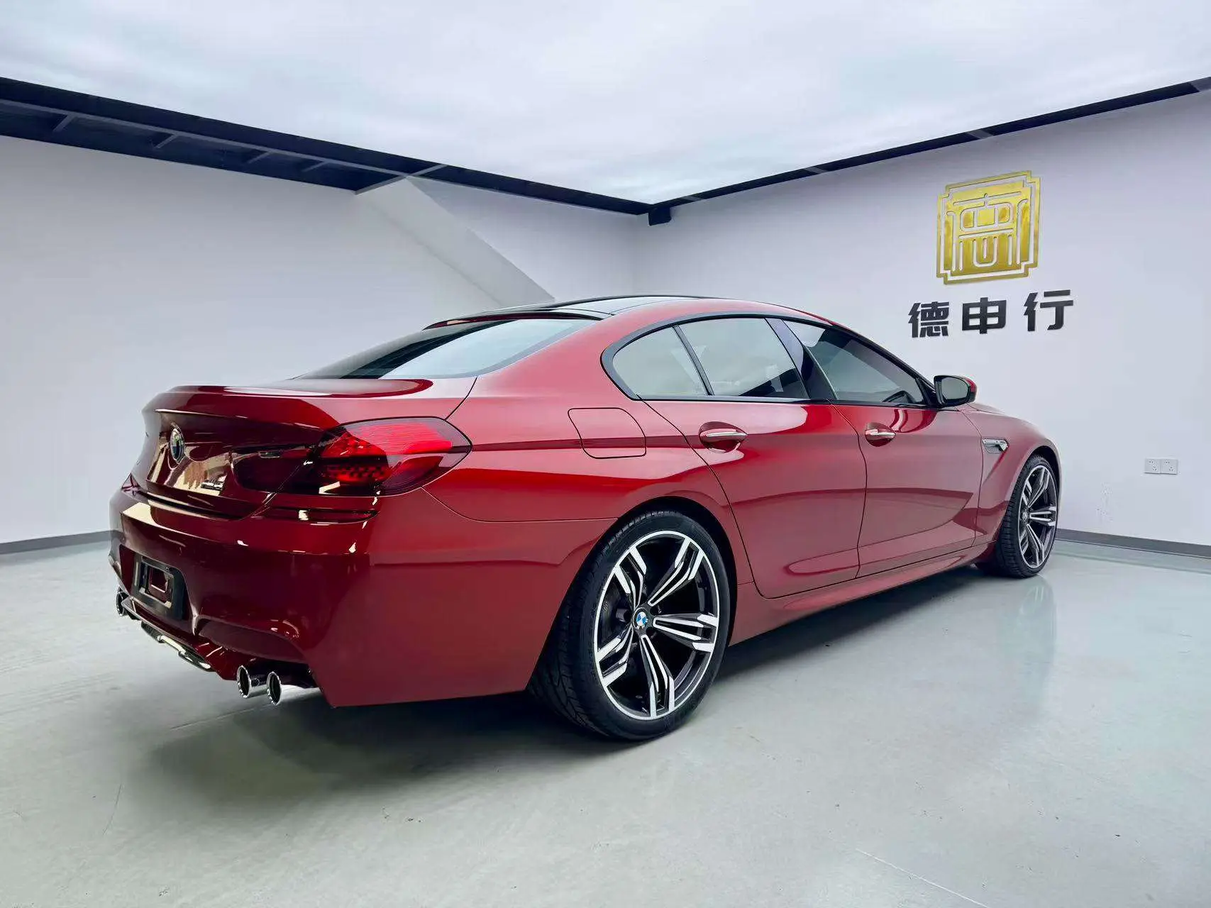 BMW M6  из Китая