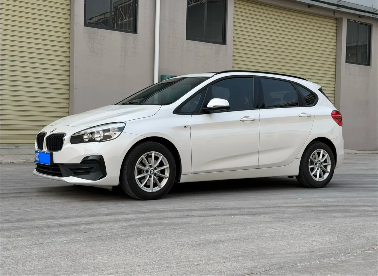 BMW 2 Series Active Tourer  из Китая