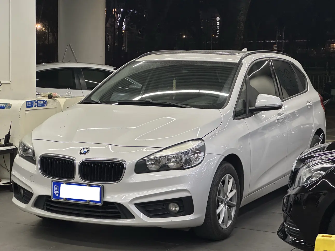 BMW 2 Series Active Tourer  из Китая