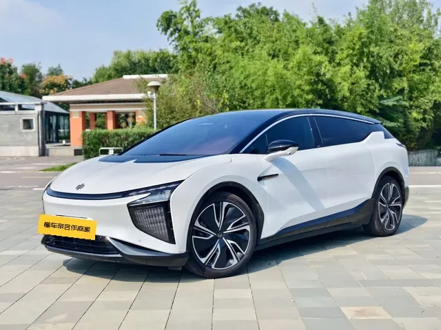 HiPhi X  из Китая