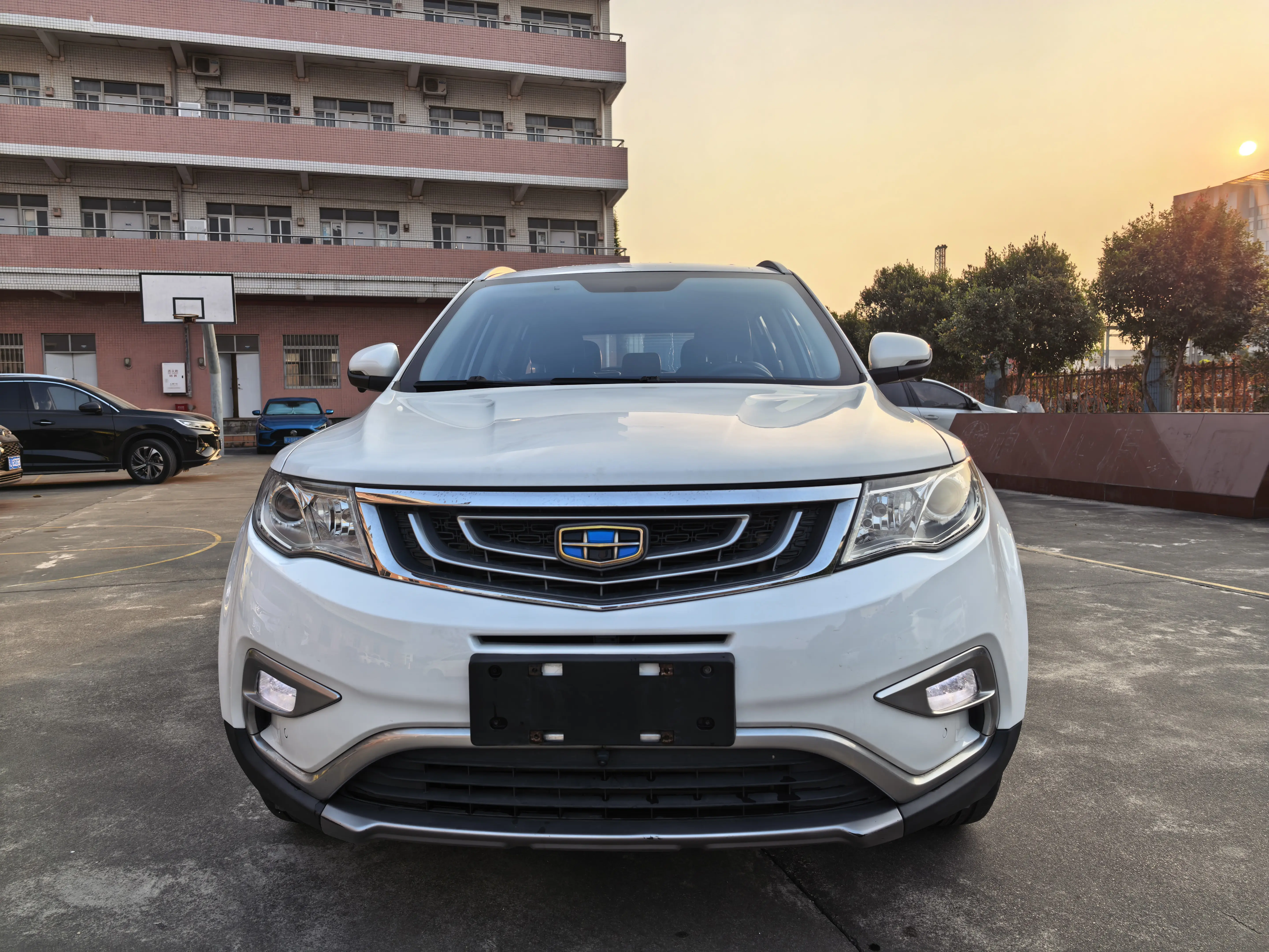 Geely Atlas (Boyue)  из Китая