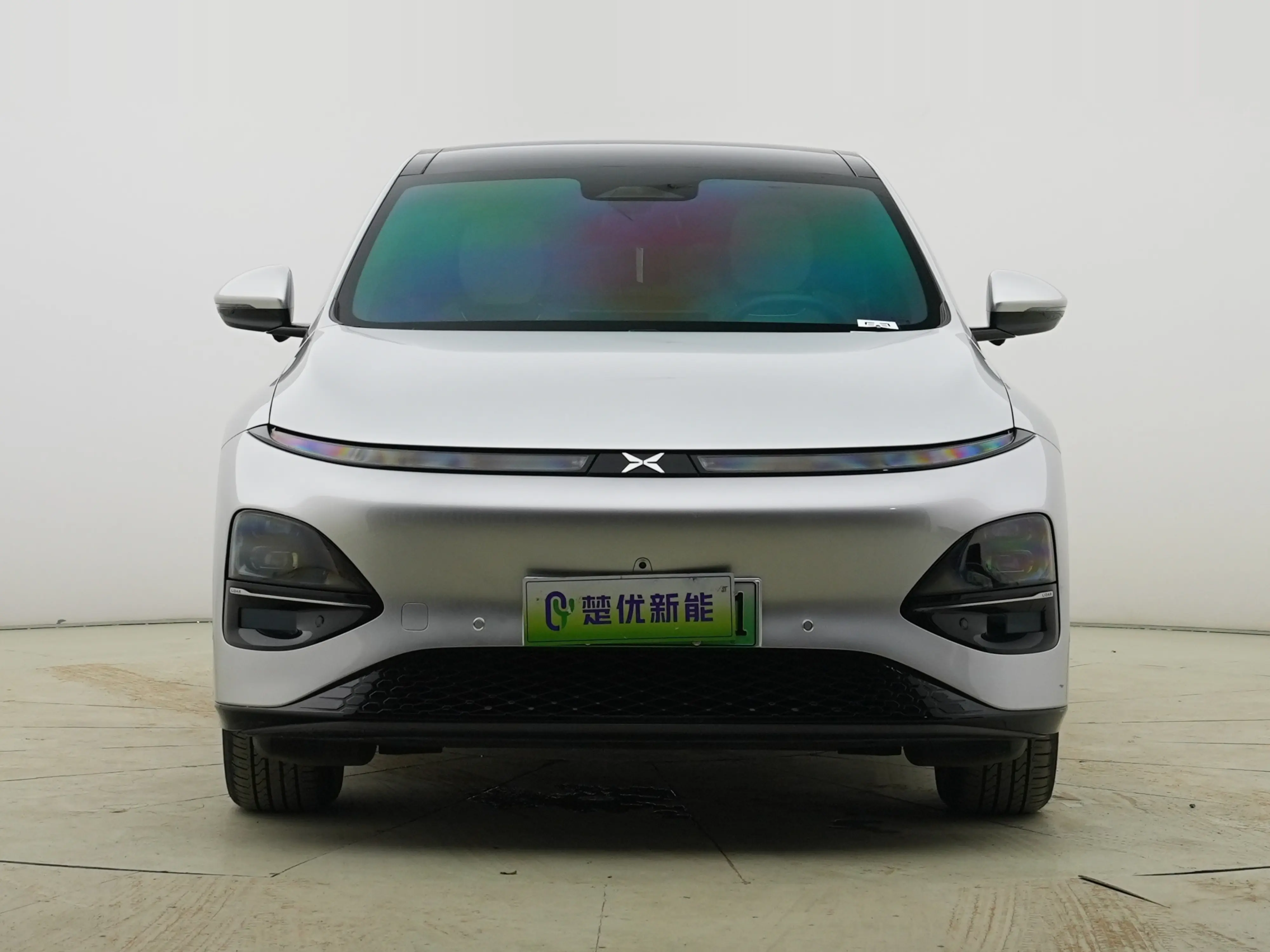 Xpeng G6  из Китая