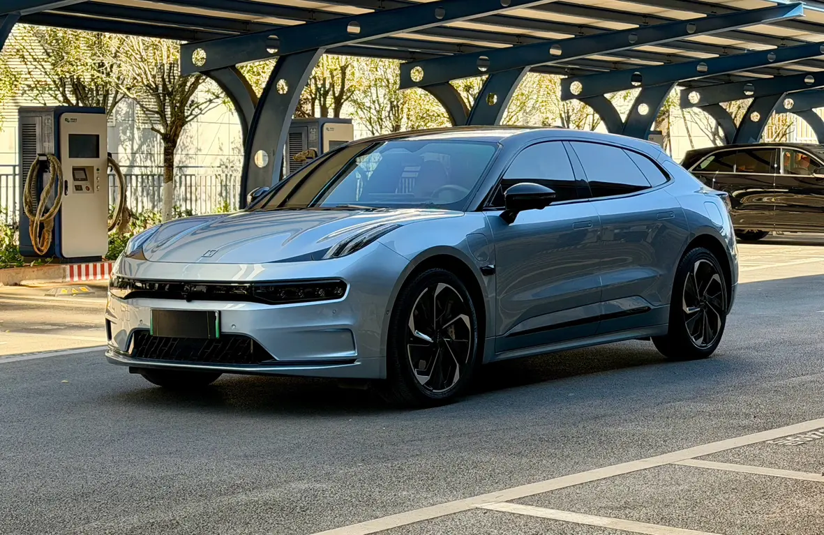 ZEEKR 001  из Китая