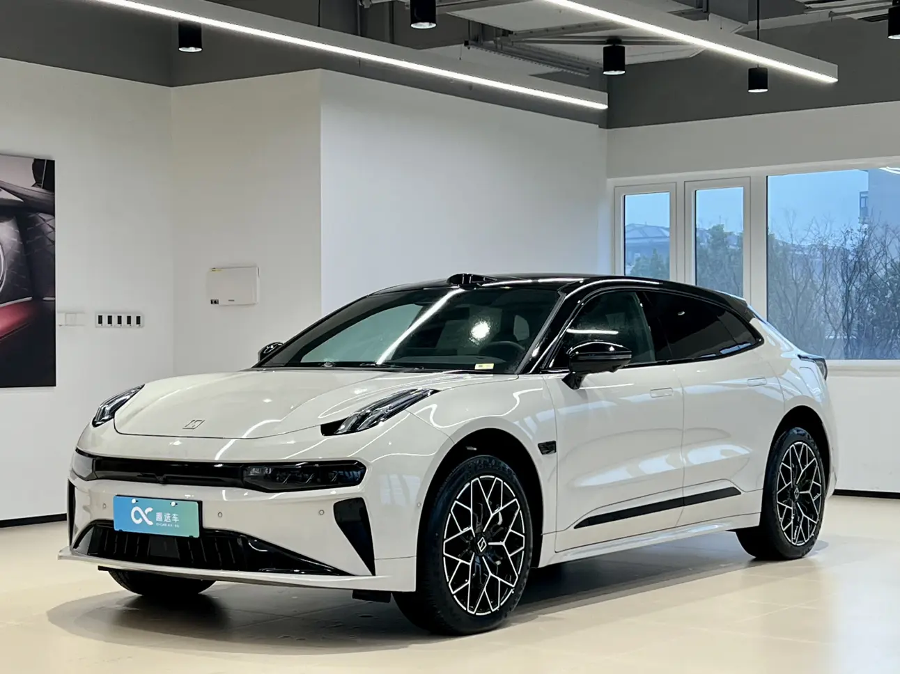 ZEEKR 001  из Китая