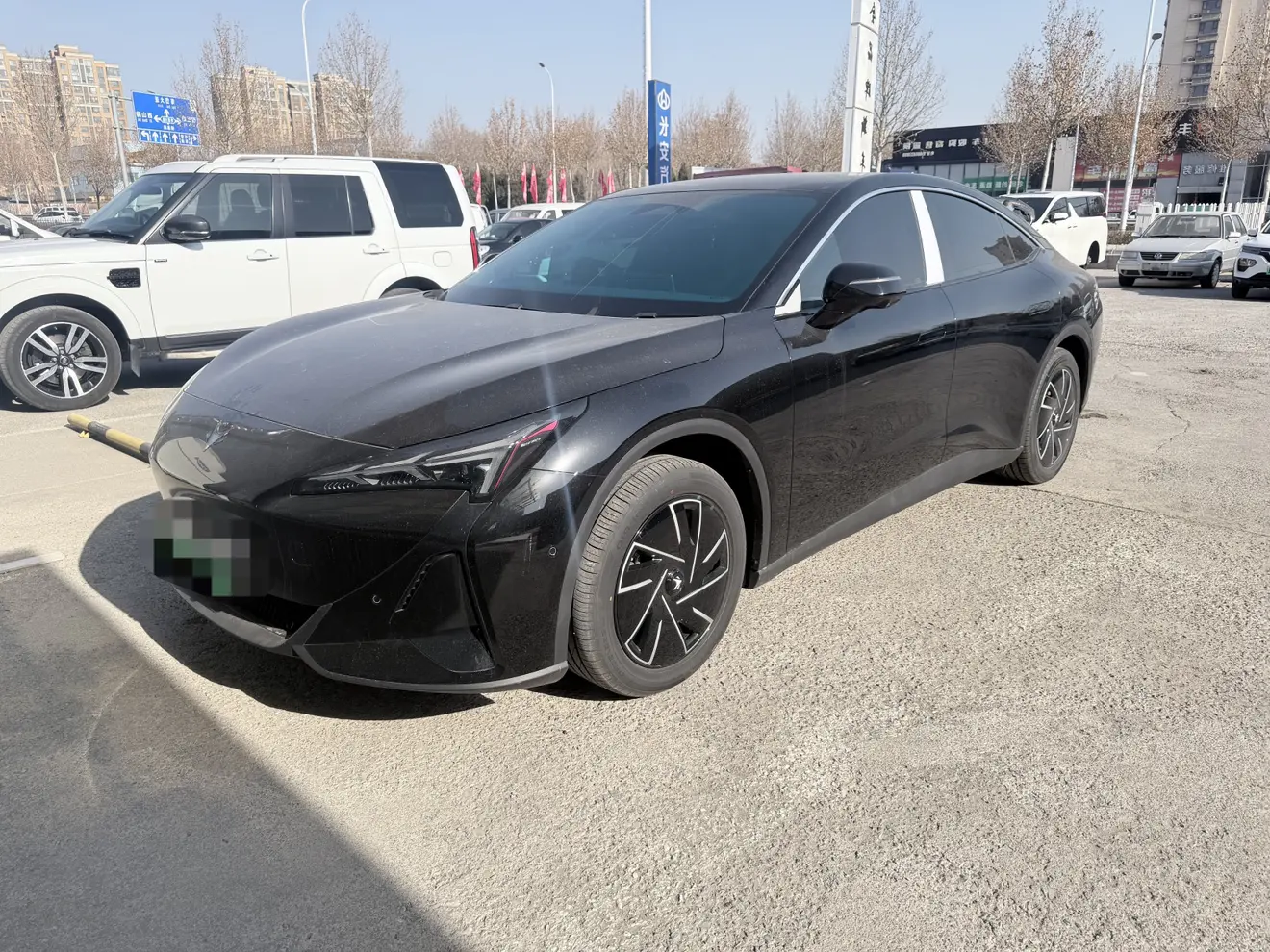 ARCFOX Extreme Fox JiFox Alpha S5  из Китая