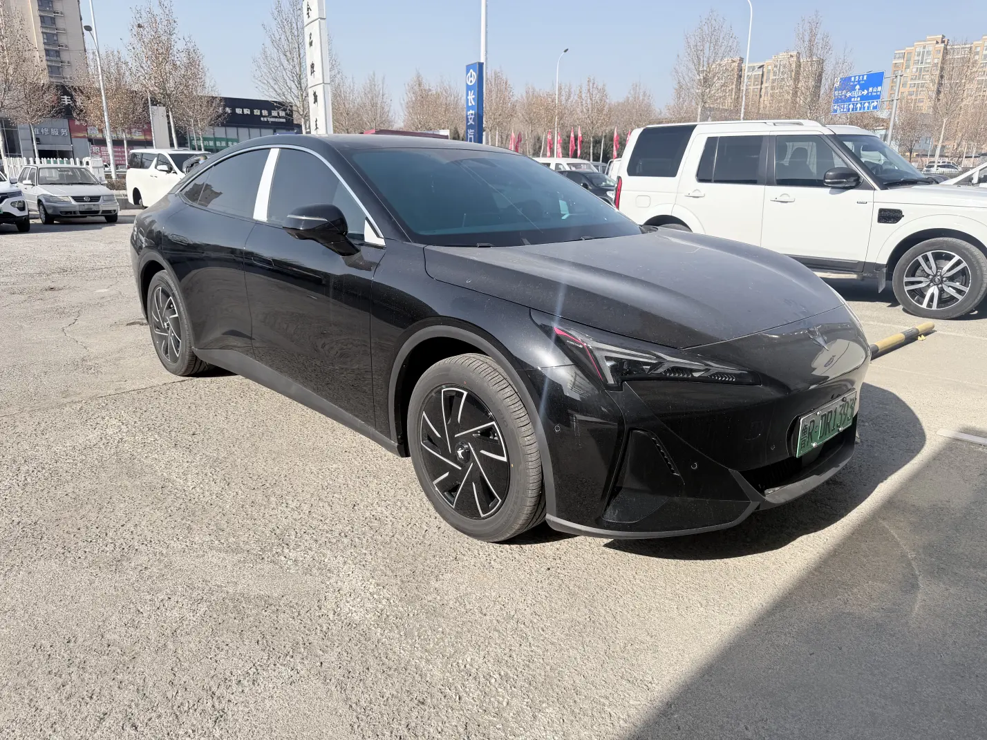 ARCFOX Extreme Fox JiFox Alpha S5  из Китая