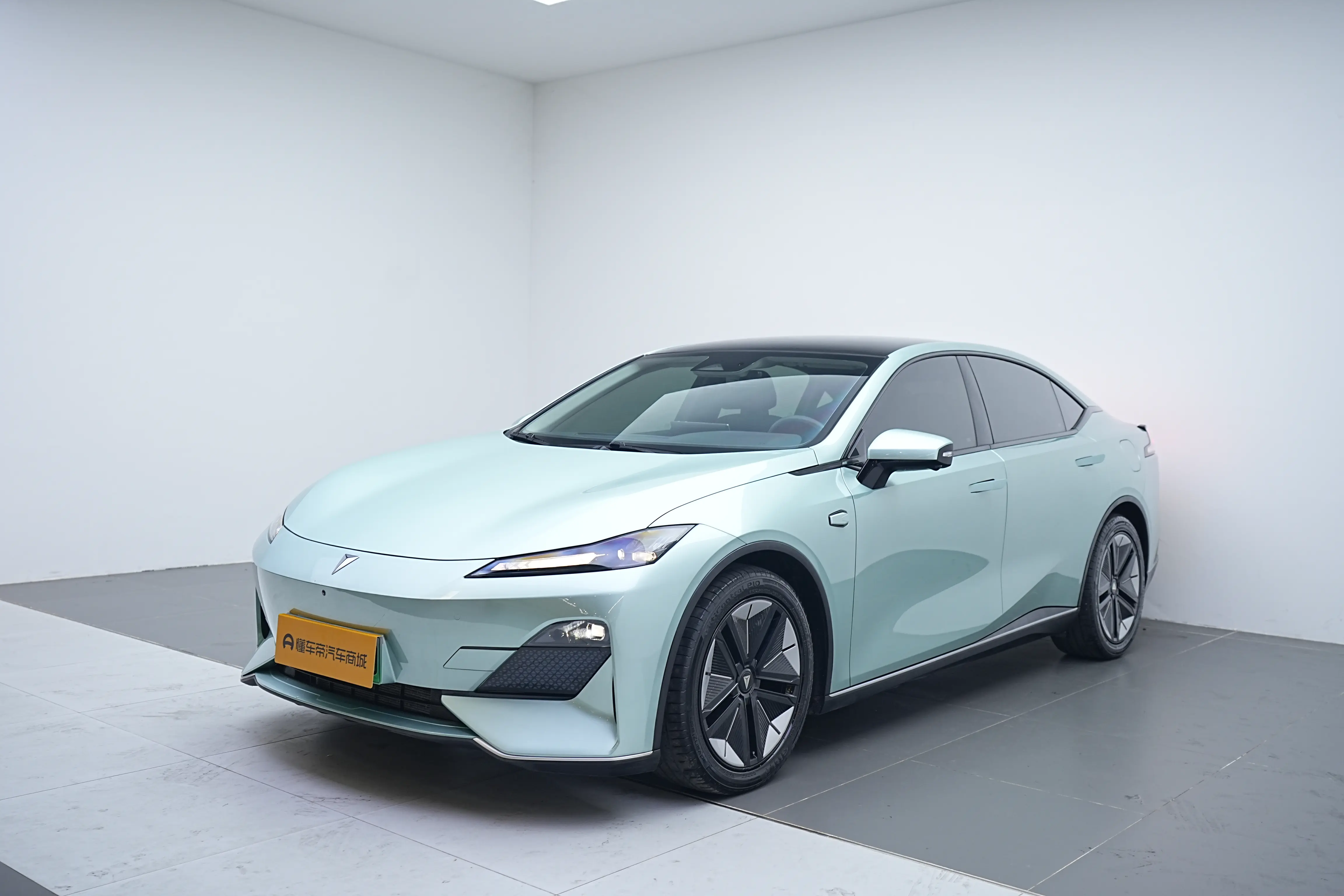 Deepal Dark blue SL03  из Китая