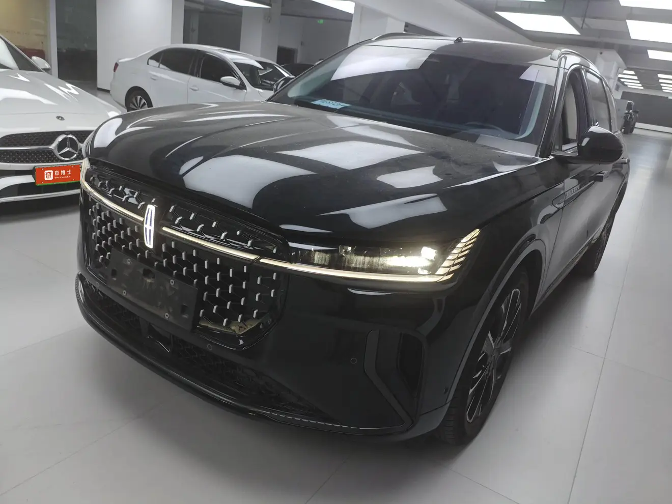 Lincoln Navigator  из Китая