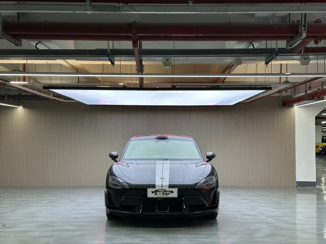 Xiaomi car Xiaomi SU7 Ultra  из Китая