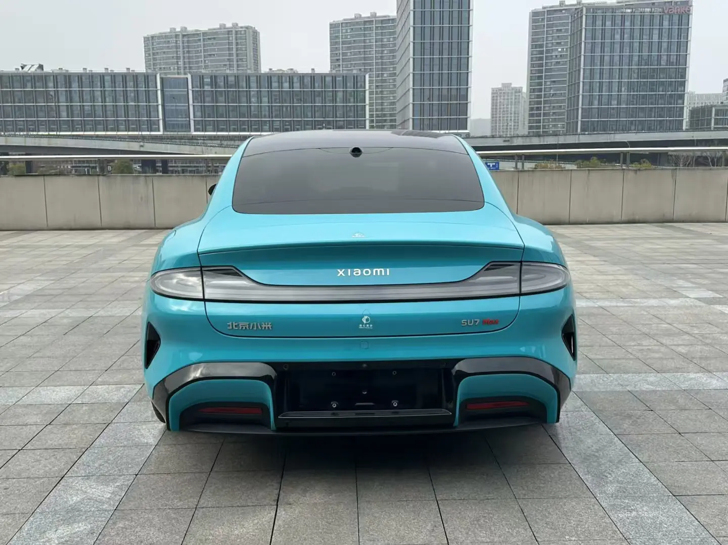 Xiaomi car Xiaomi SU7  из Китая