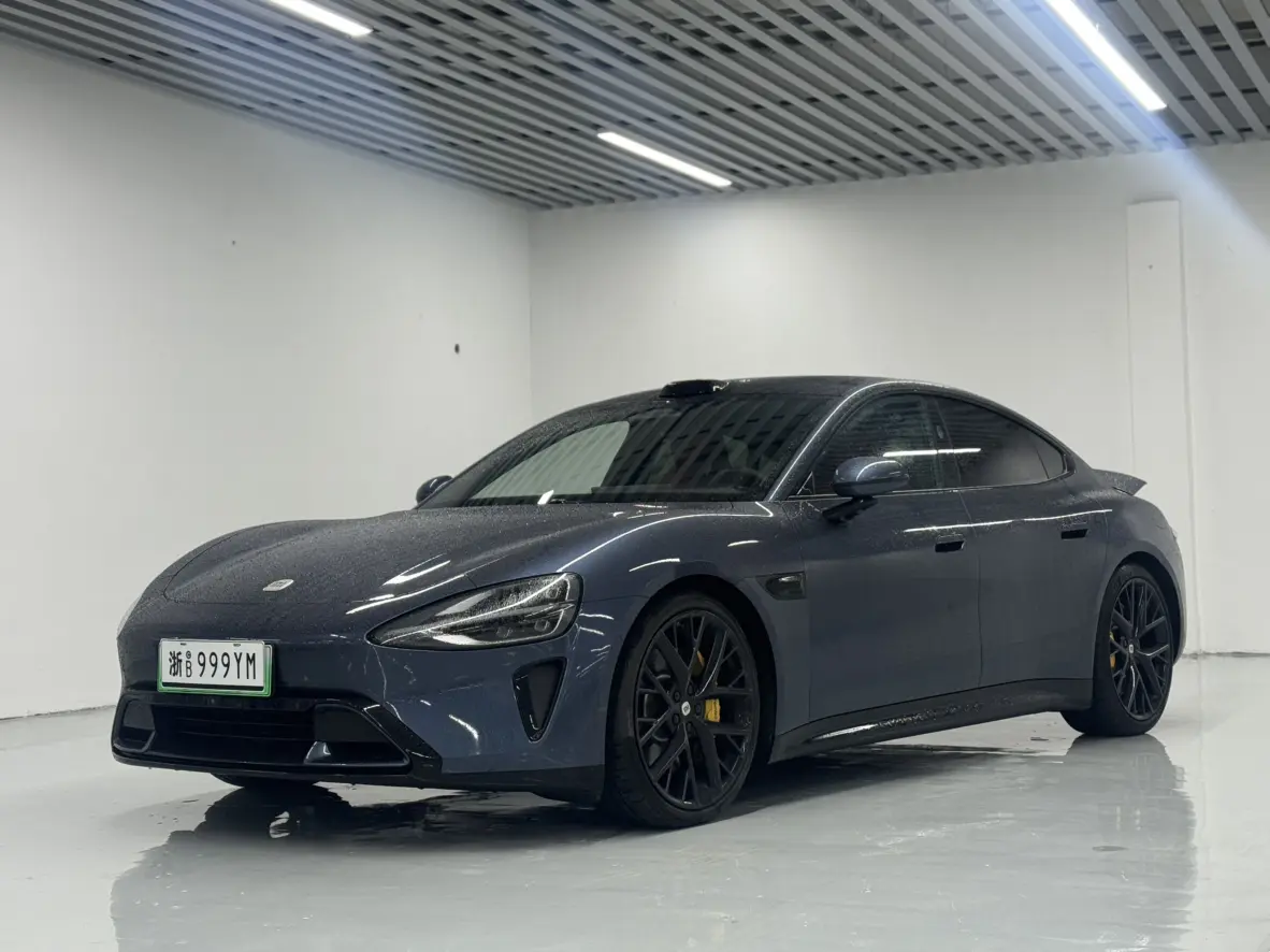 Xiaomi car Xiaomi SU7  из Китая