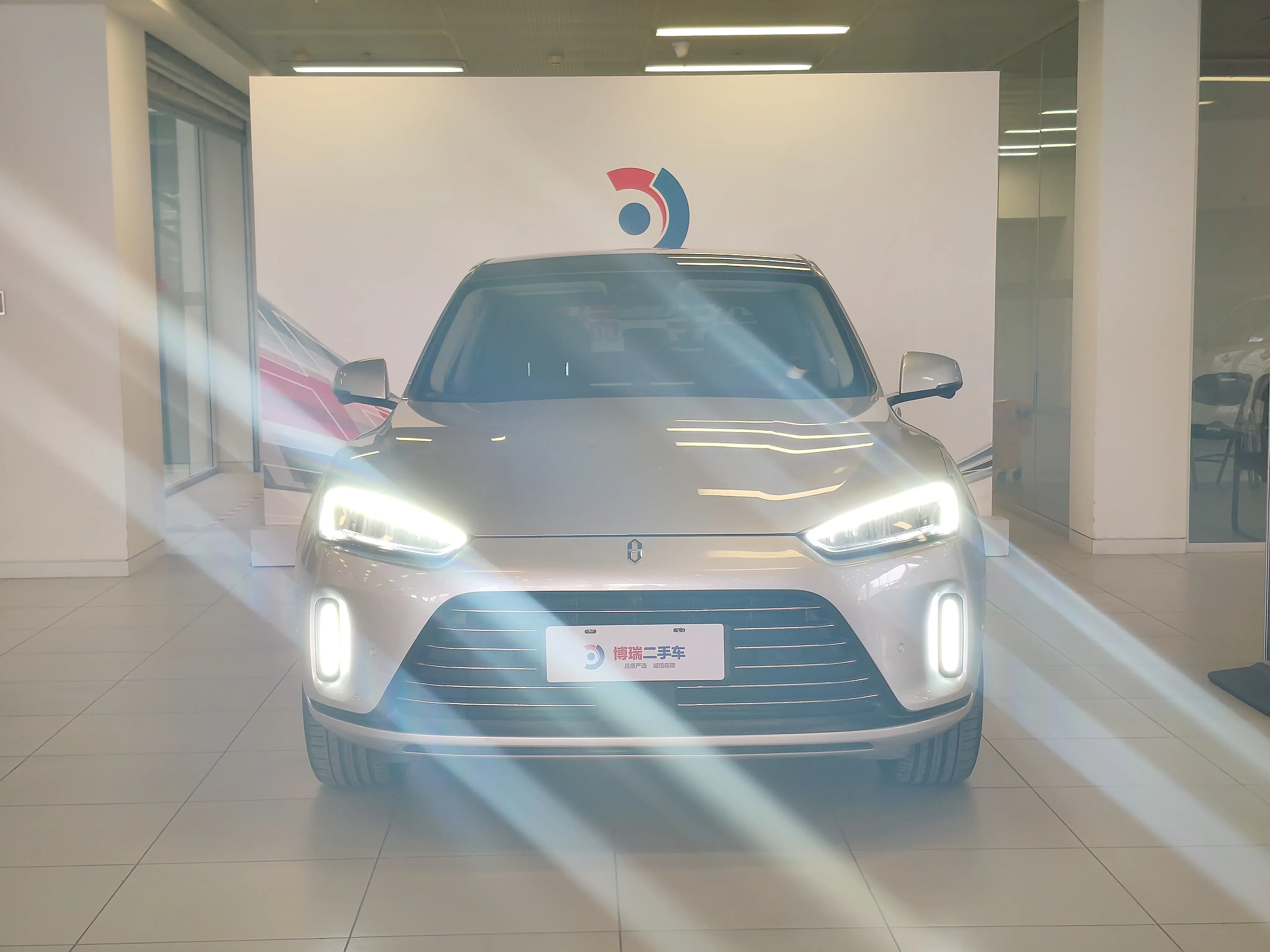 AITO M5 (Wenjie M5)  из Китая