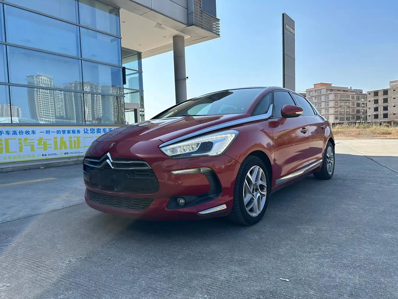 DS 5  из Китая