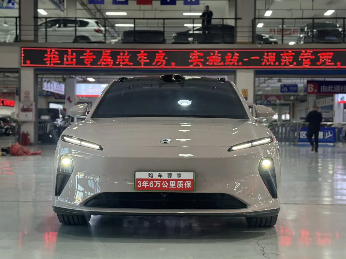 NIO ET5T  из Китая