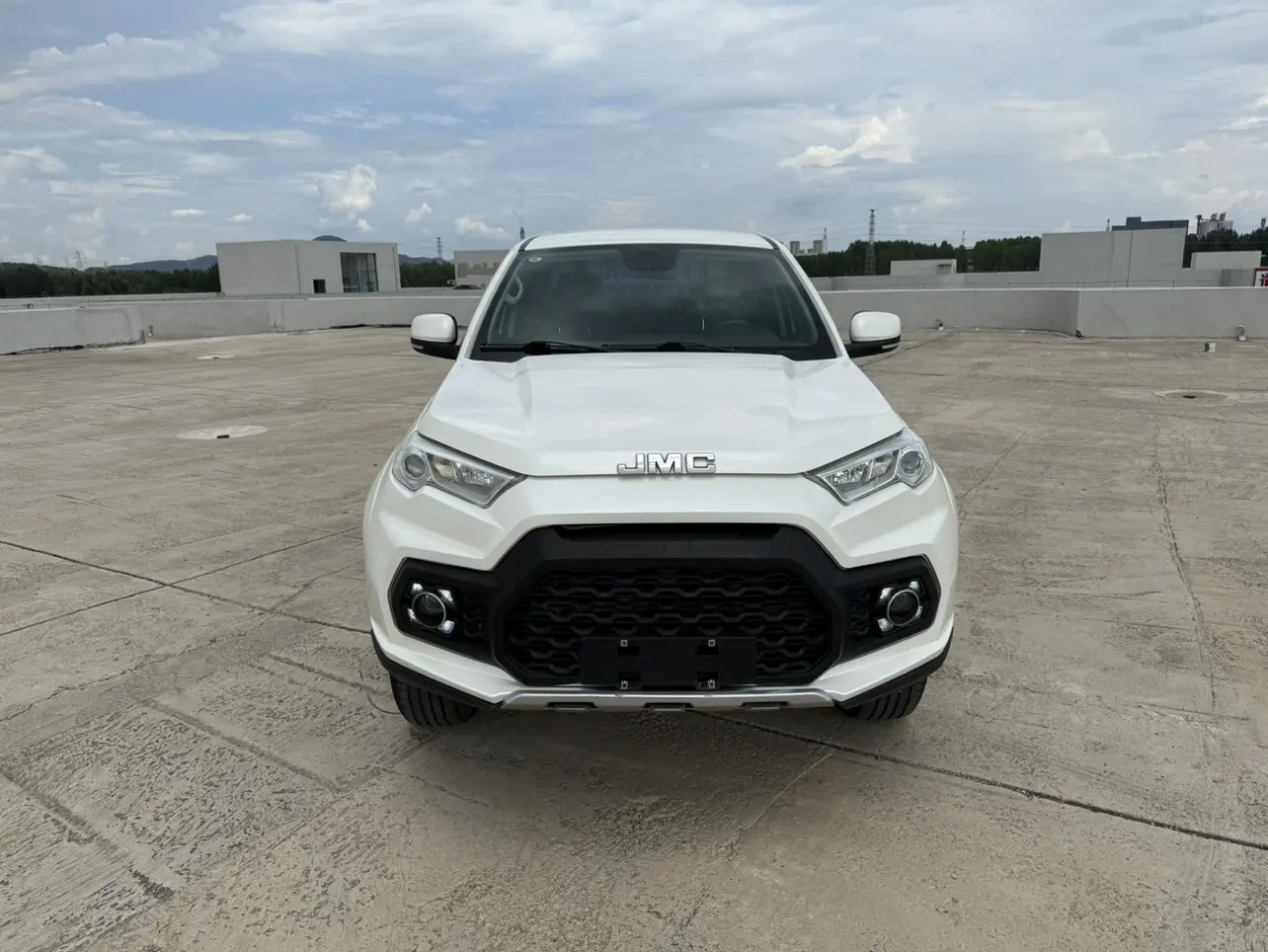 Jiangling Domain Tiger 7  из Китая