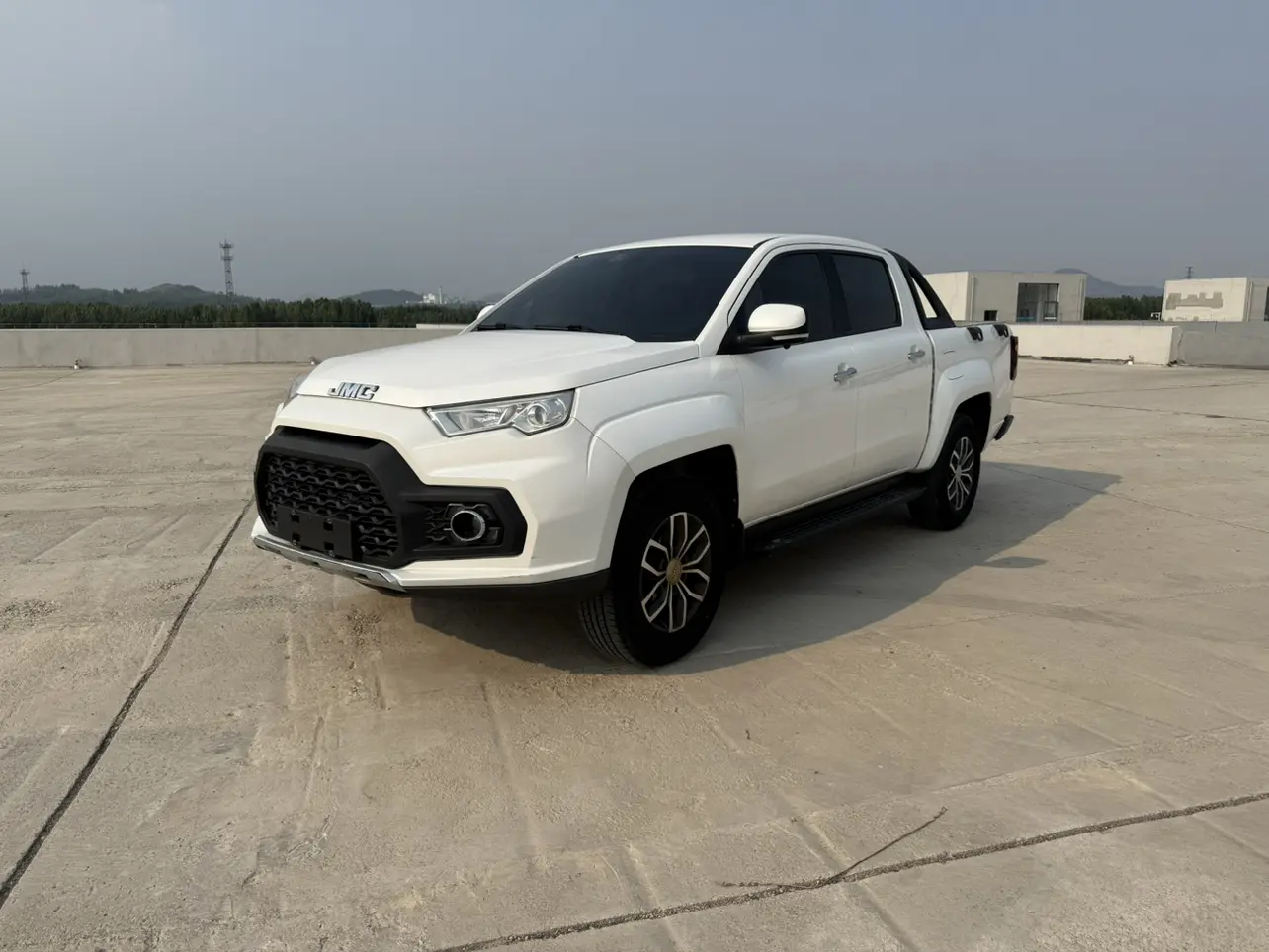 Jiangling Domain Tiger 7  из Китая