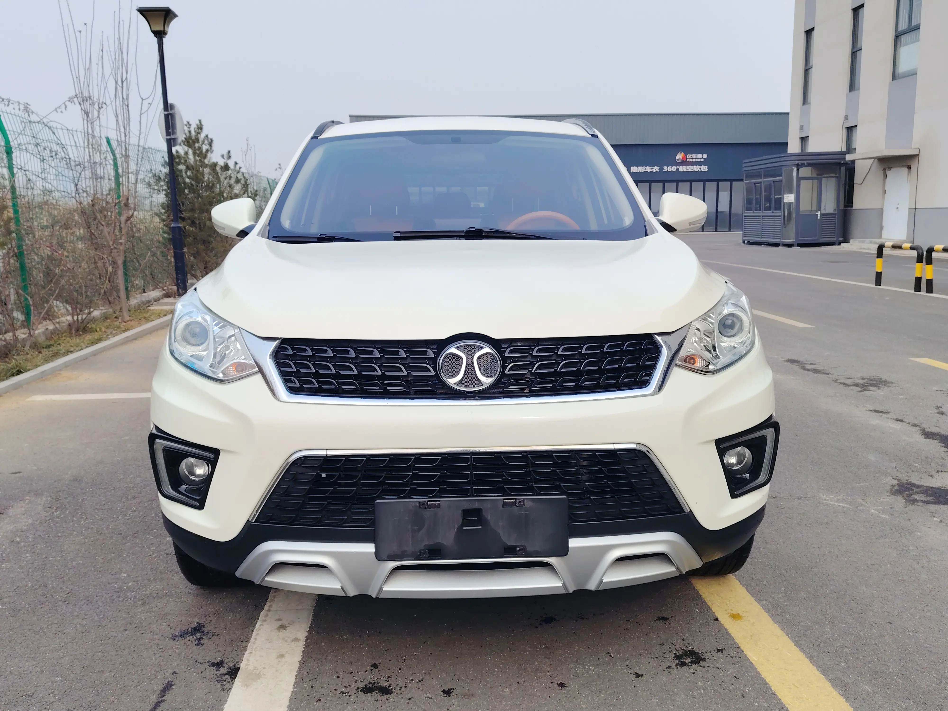 BAIC Shenbao X35  из Китая