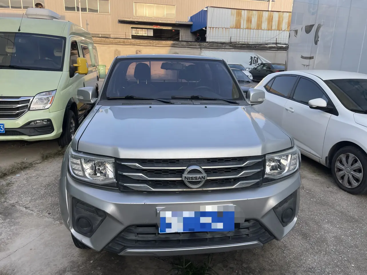 Dongfeng Ruiqi  из Китая