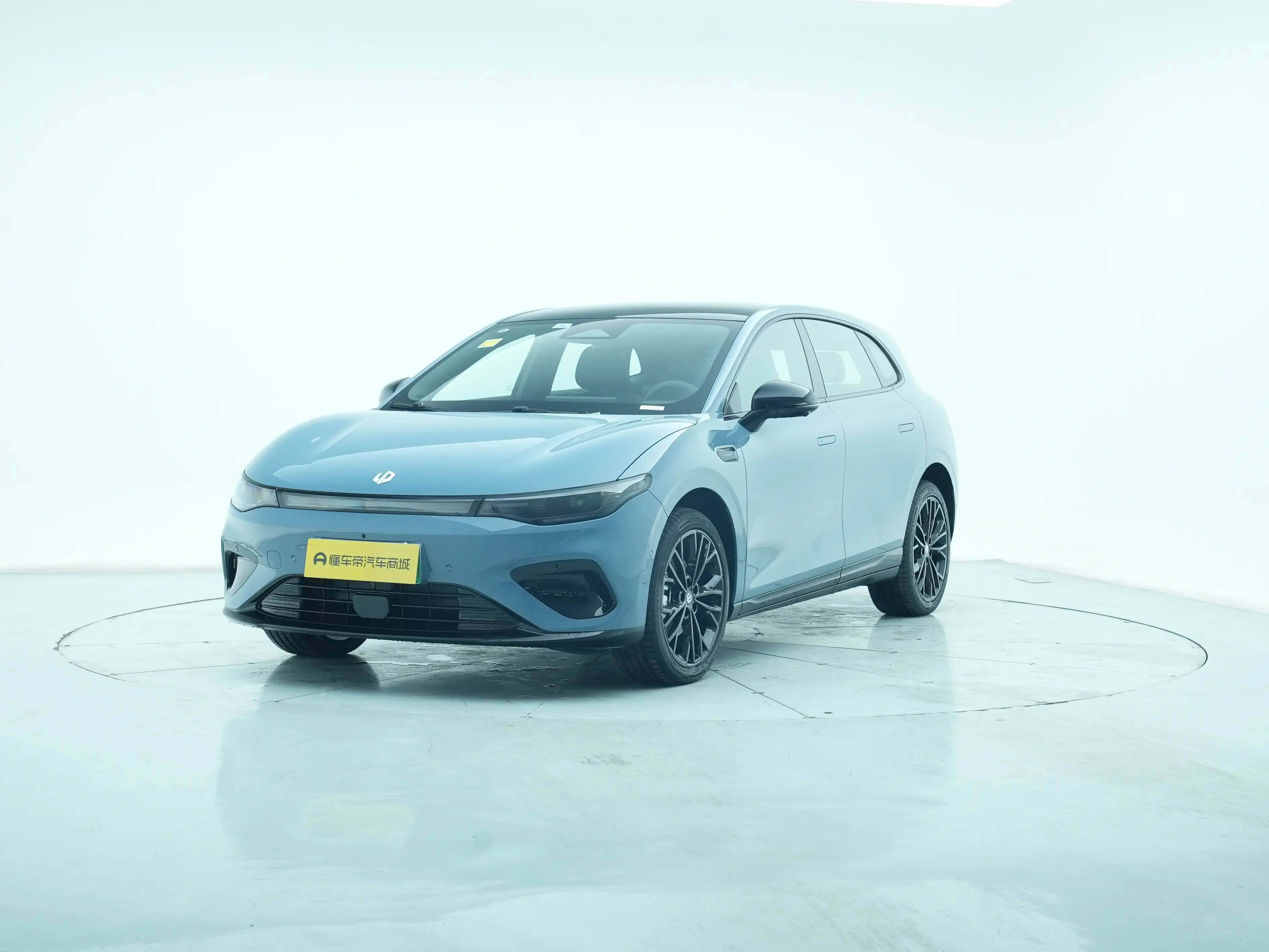 Leapmotor Lafa5  из Китая