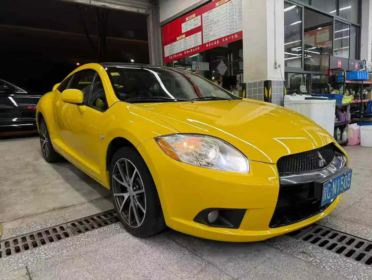 Mitsubishi Ecolis  из Китая