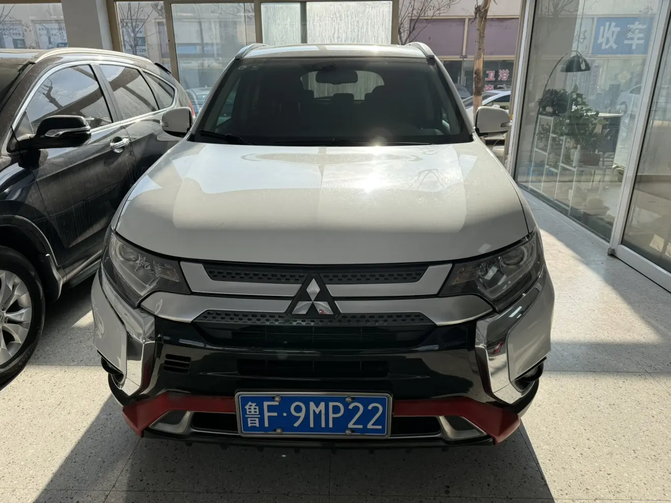 Mitsubishi Outlander  из Китая