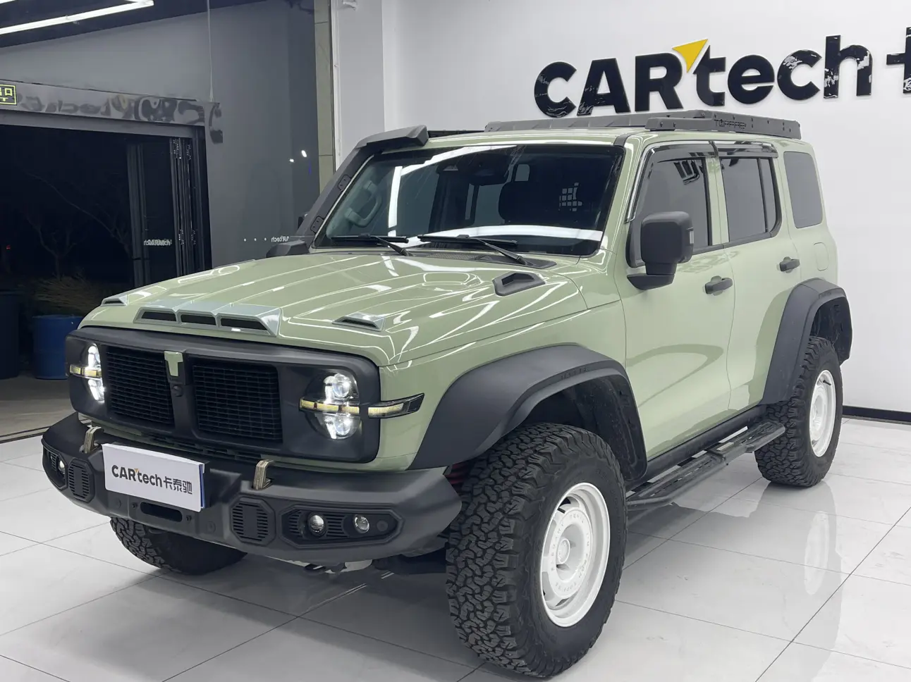 Tank 300  из Китая