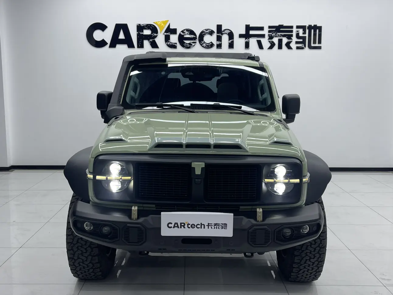 Tank 300  из Китая