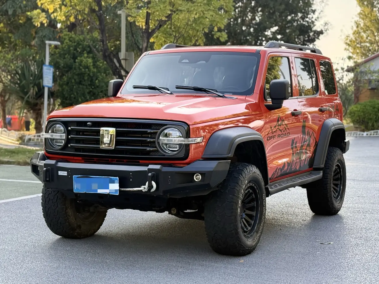 Tank 300  из Китая