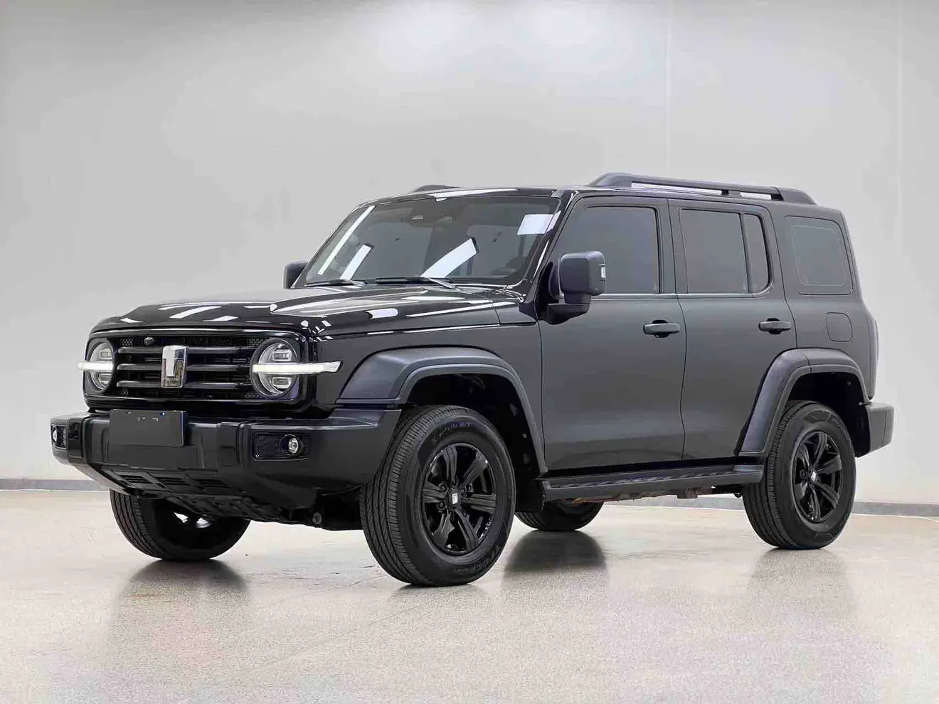 Tank 300  из Китая