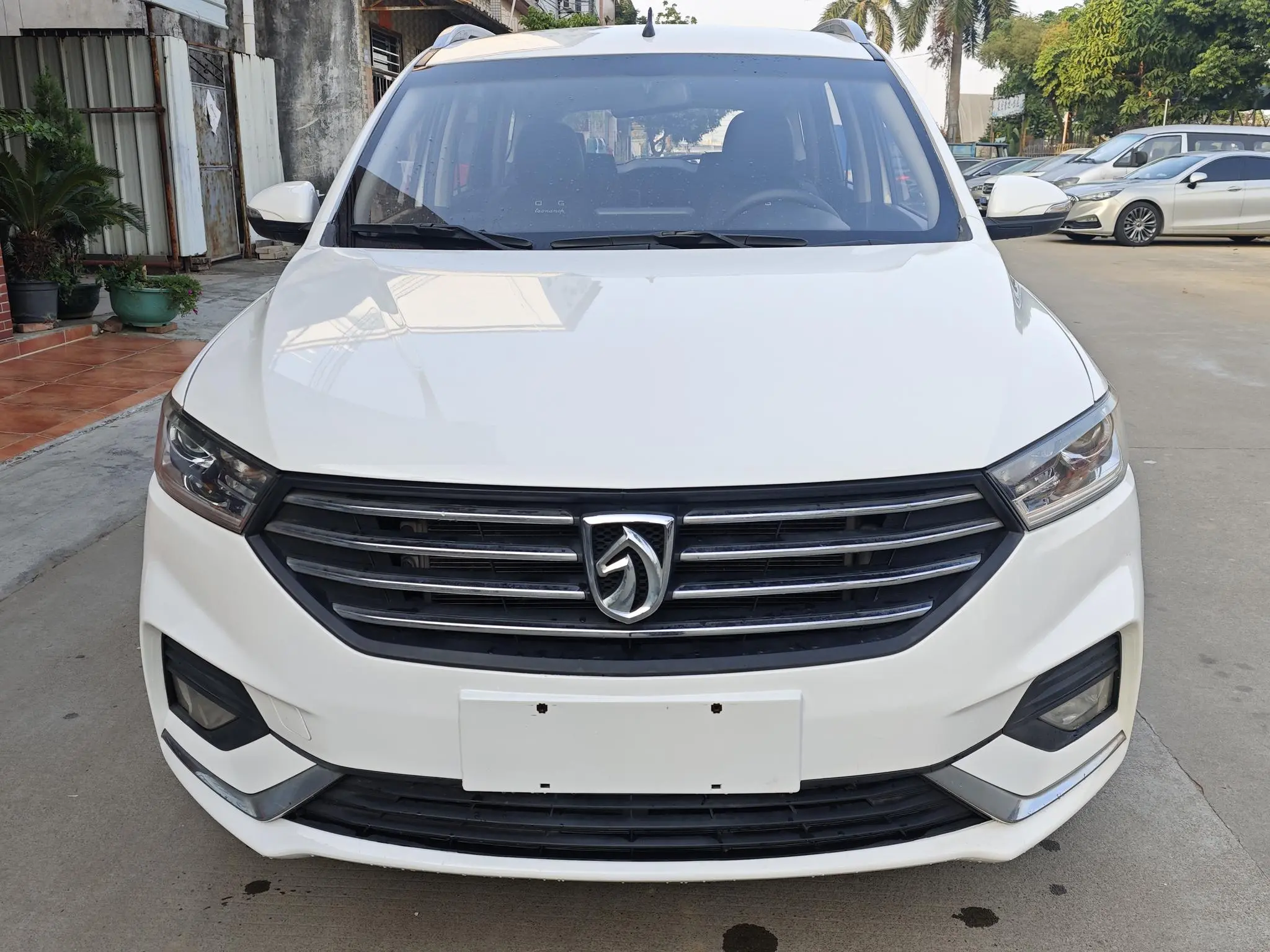 Baojun 360  из Китая