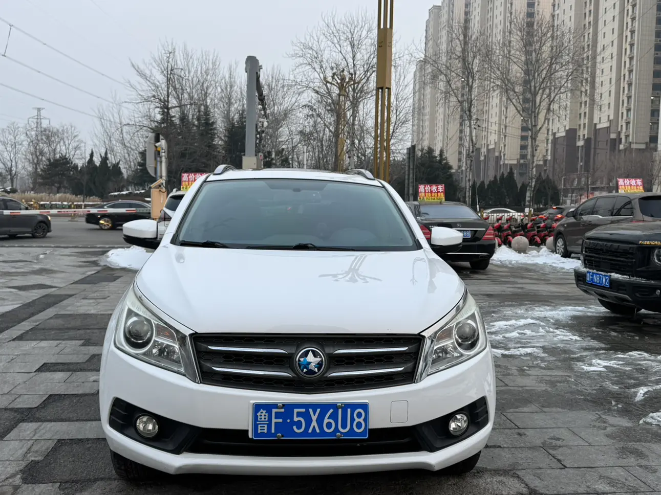 Kai Chen Venucia T70  из Китая