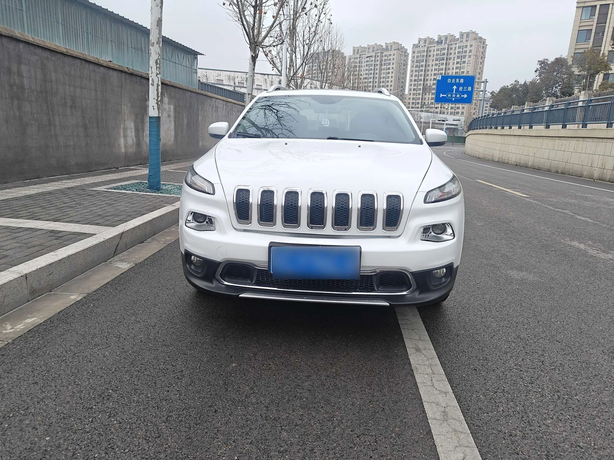 Jeep Cherokee  из Китая