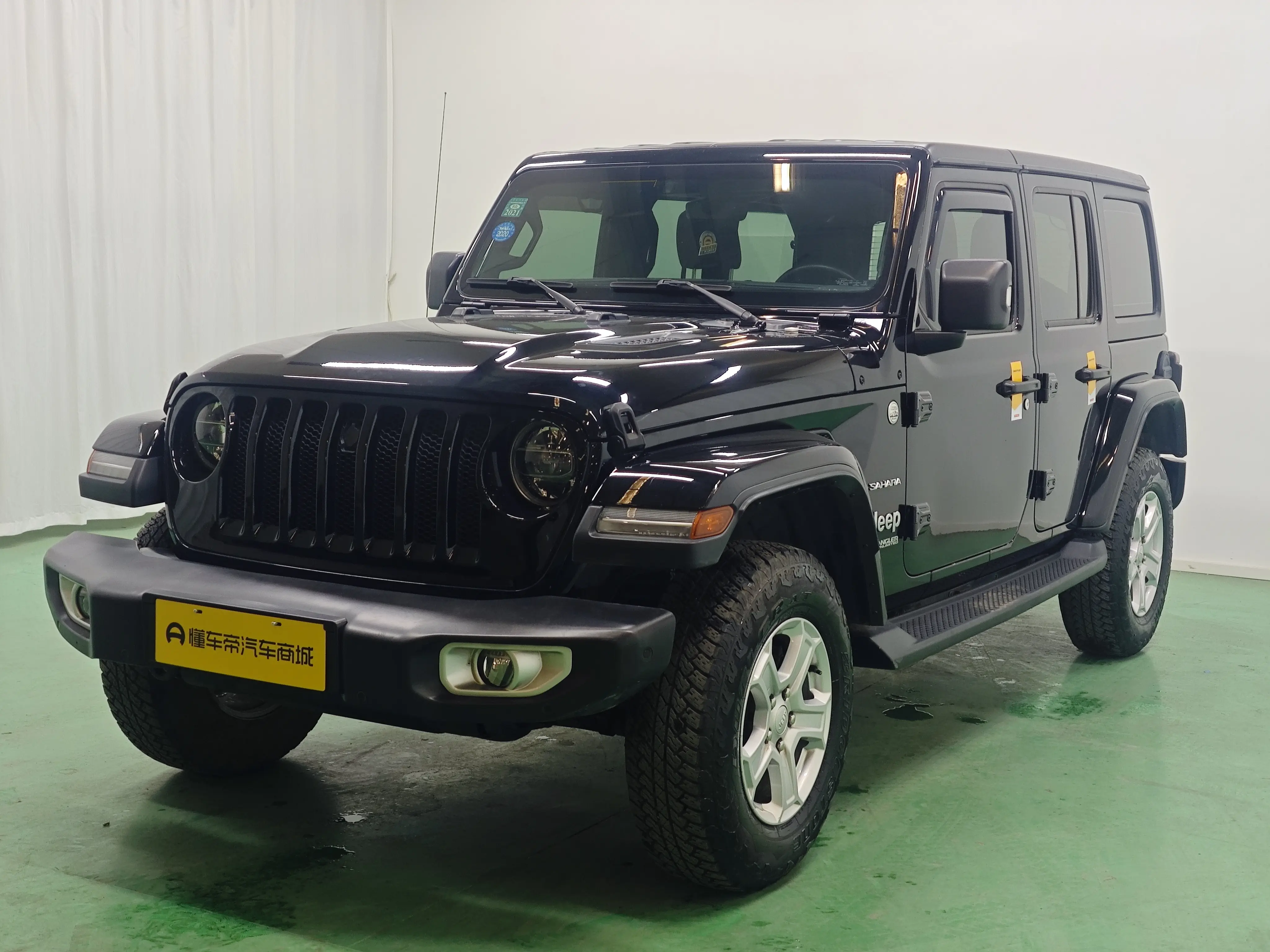 Jeep Wrangler  из Китая
