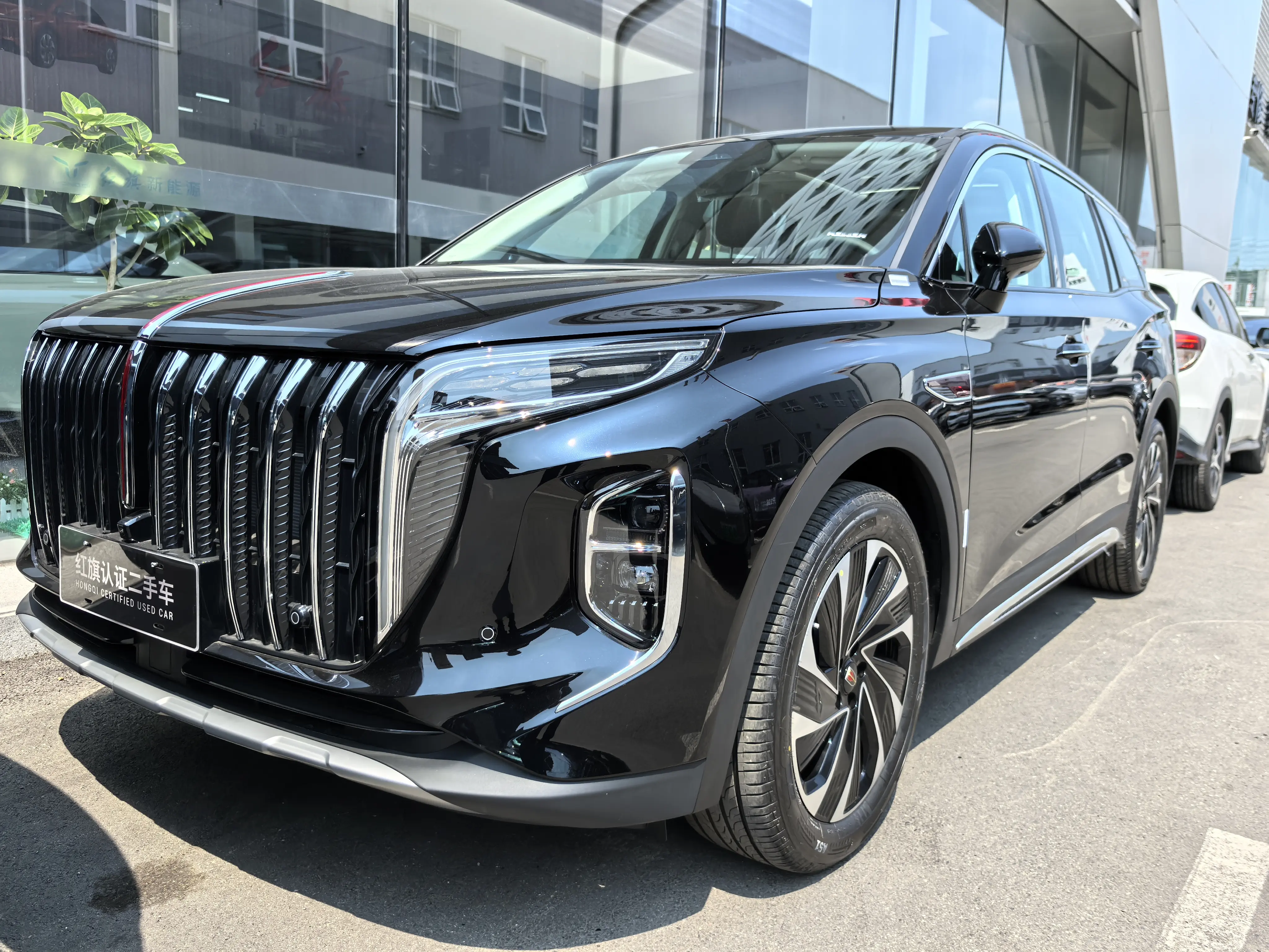 Hongqi HS7 PHEV  из Китая