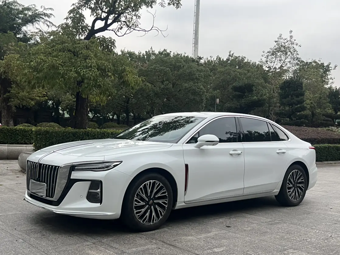 Hongqi H5  из Китая