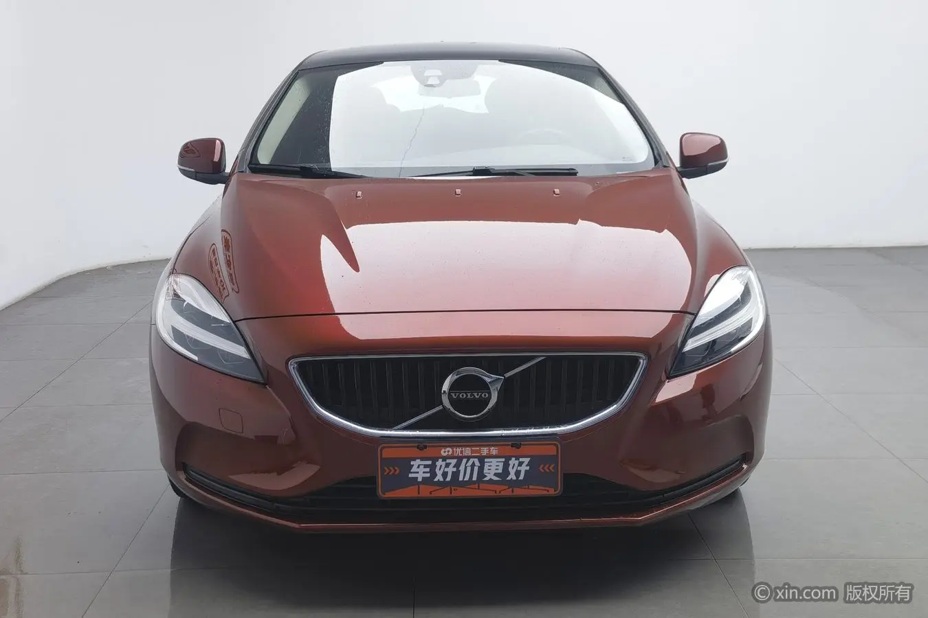 Volvo V40  из Китая