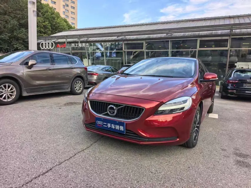 Volvo V40  из Китая