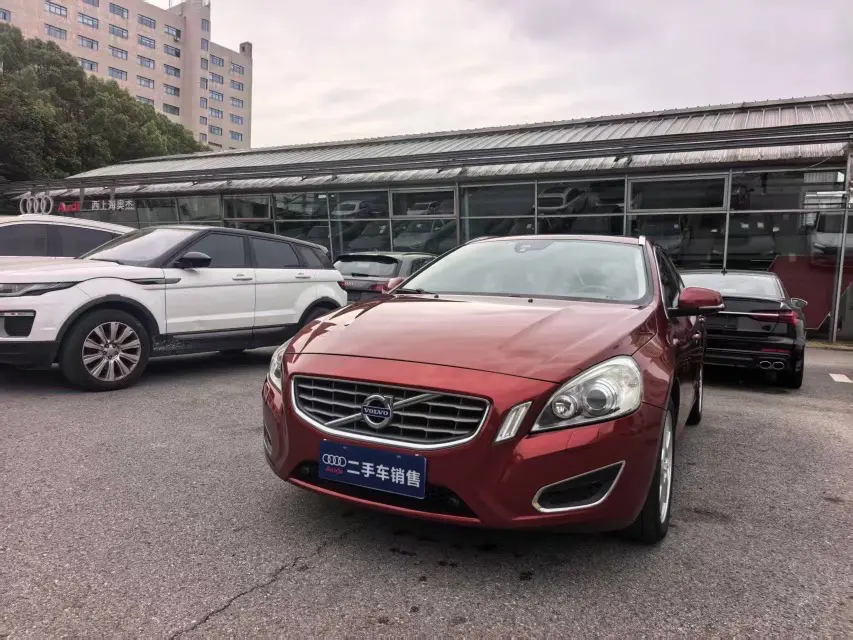 Volvo V60  из Китая