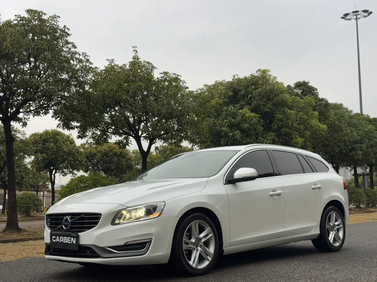 Volvo V60  из Китая