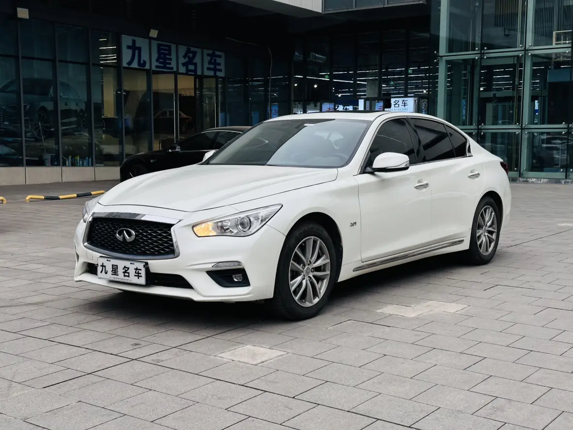 Infiniti Q50L  из Китая