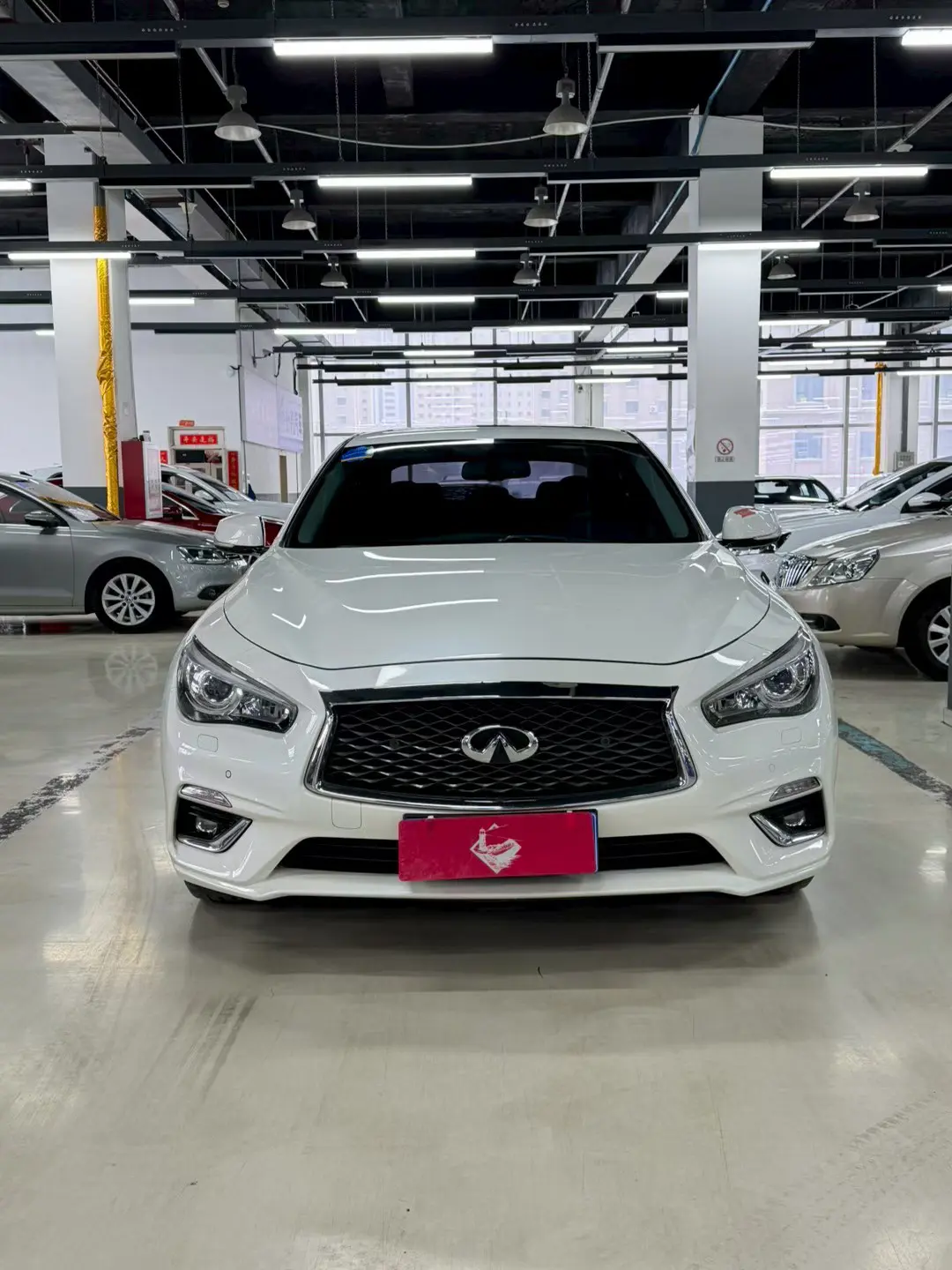 Infiniti Q50L  из Китая