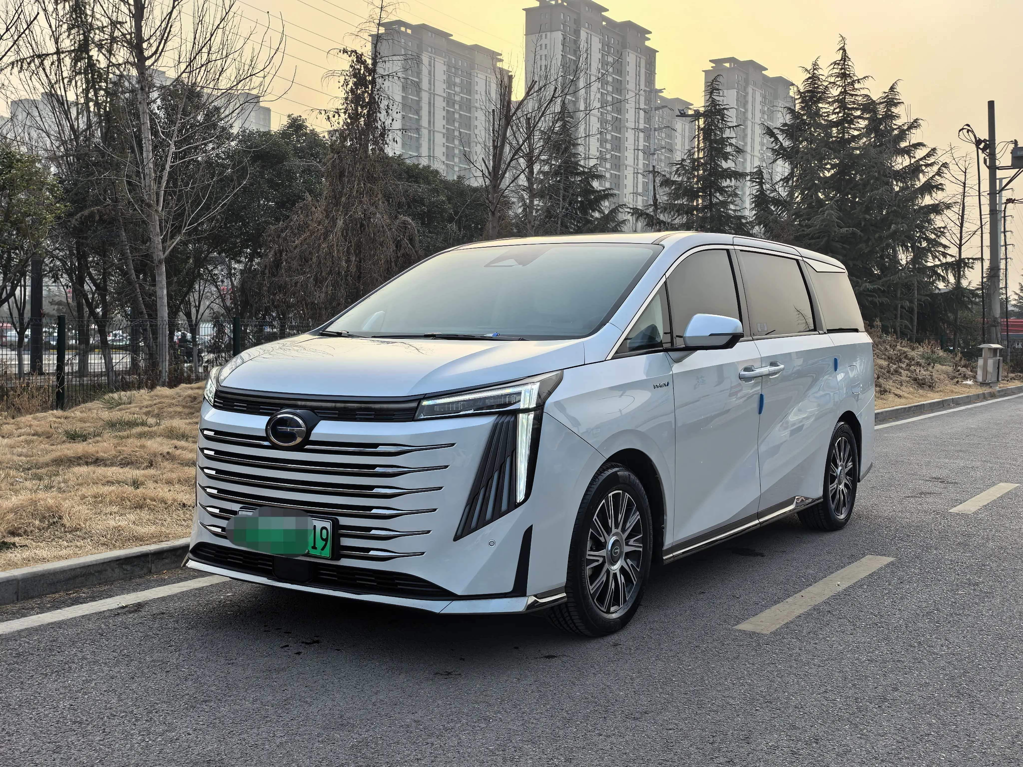 GAC Trumpchi E9 PHEV  из Китая