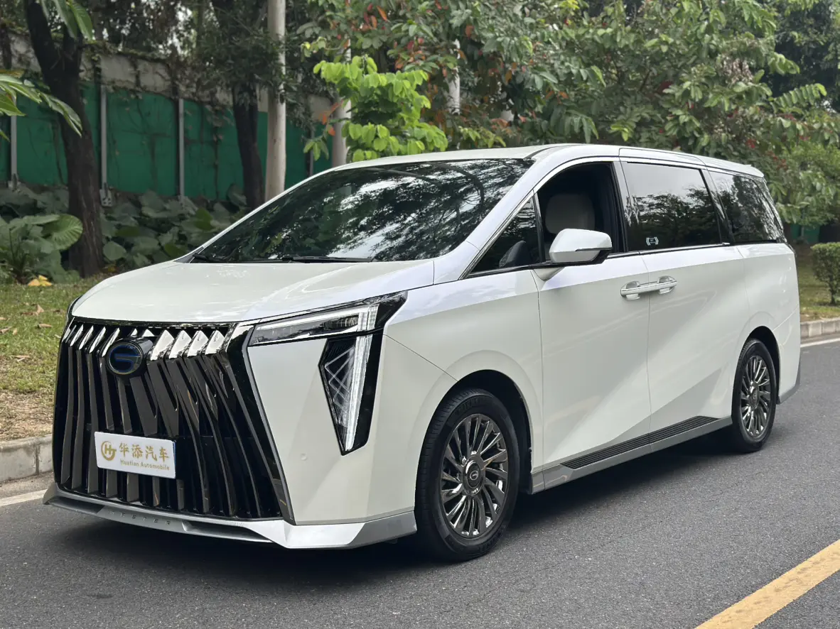 GAC Trumpchi M8  из Китая