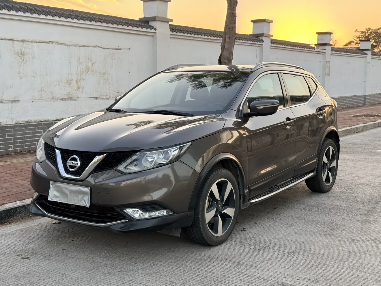 Nissan Qashqai  из Китая
