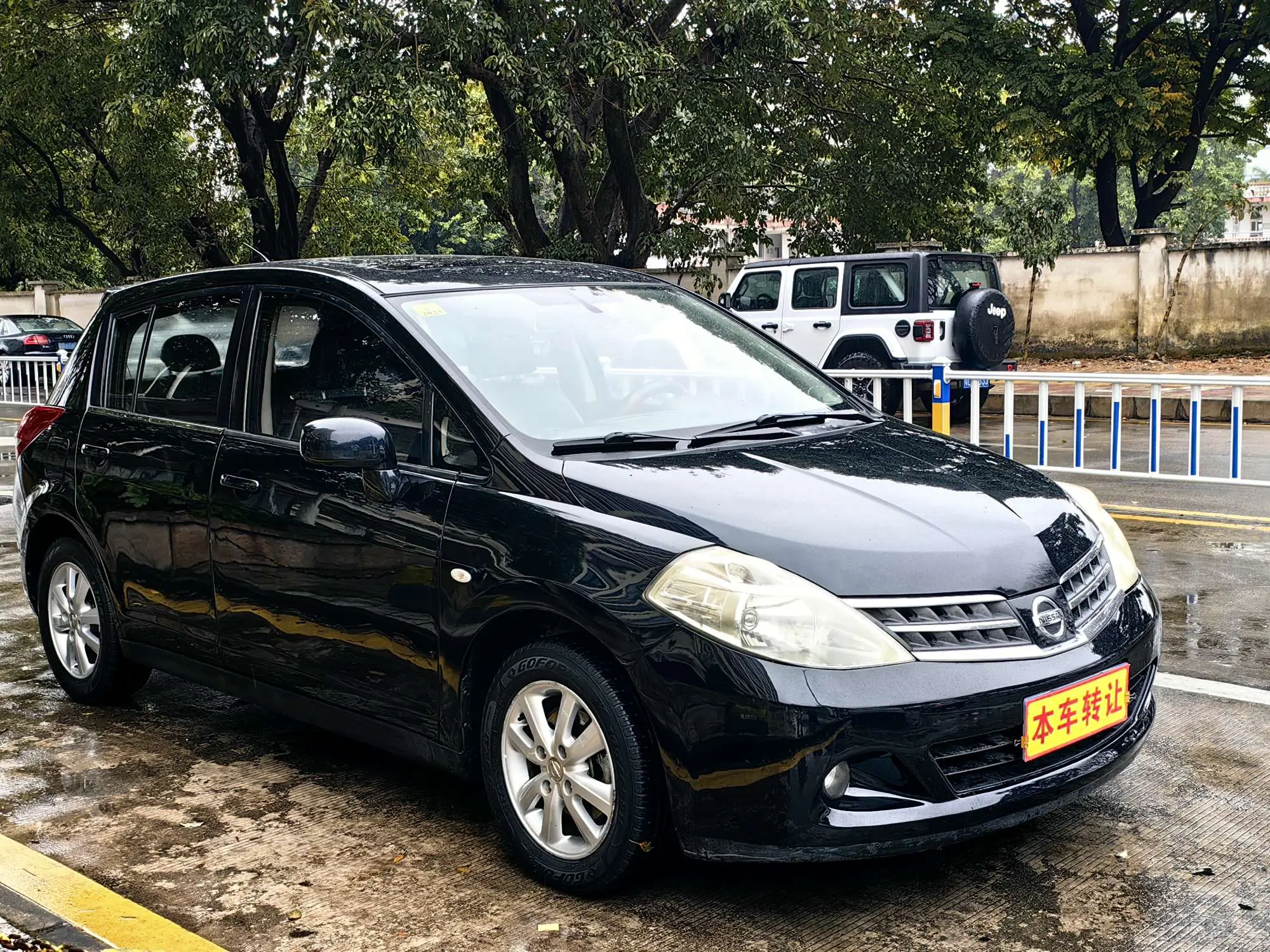 Nissan Tiida  из Китая