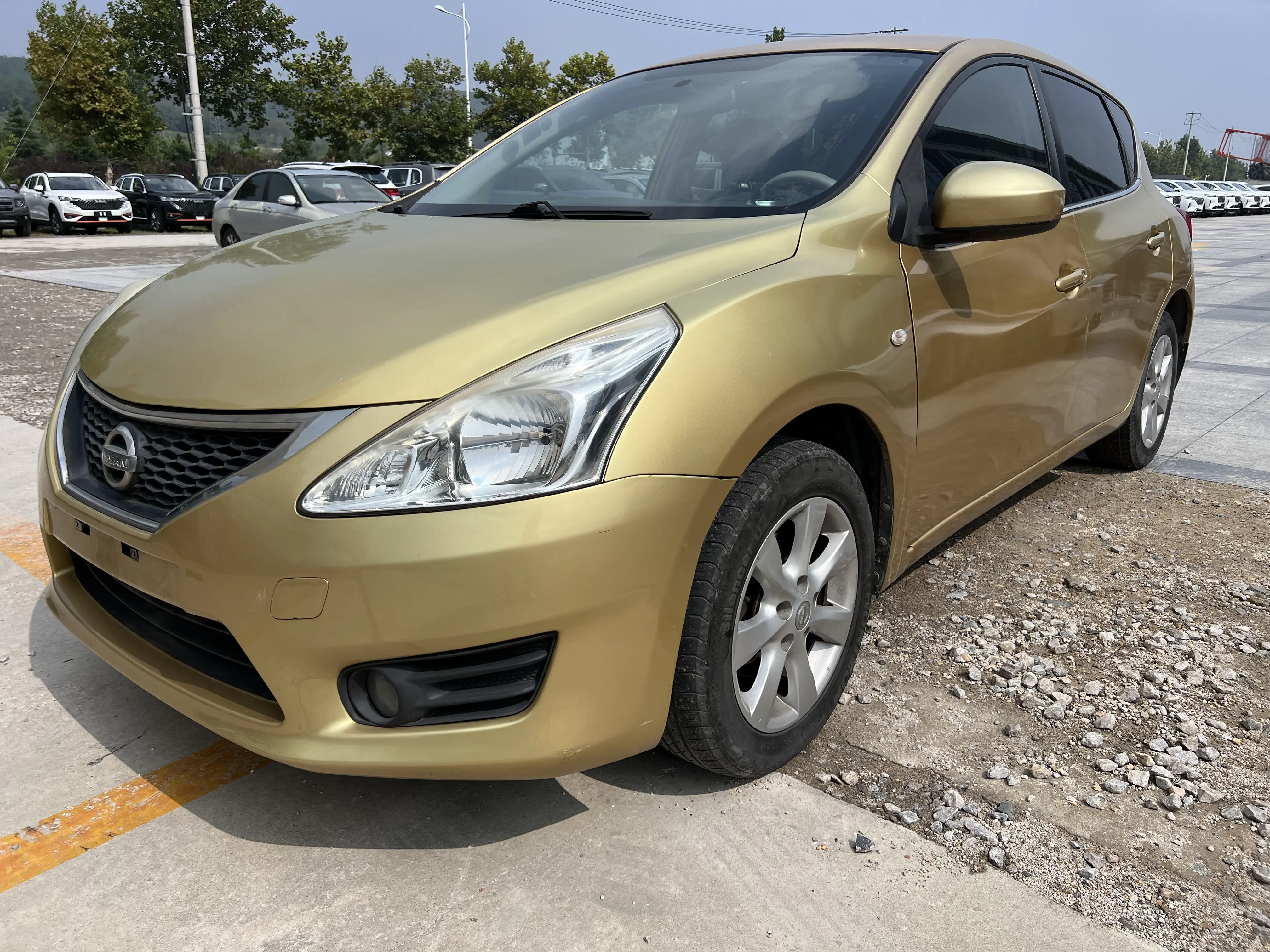 Nissan Tiida  из Китая